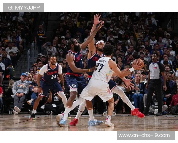 开拓者与小牛激战正酣双方争夺季后赛席位的关键对决即将上演